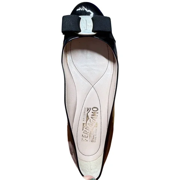 SALVATORE FERRAGAMO Varina Women Size 6B Black Leather Patent Ballet Flats Italy - Picture 11 of 15